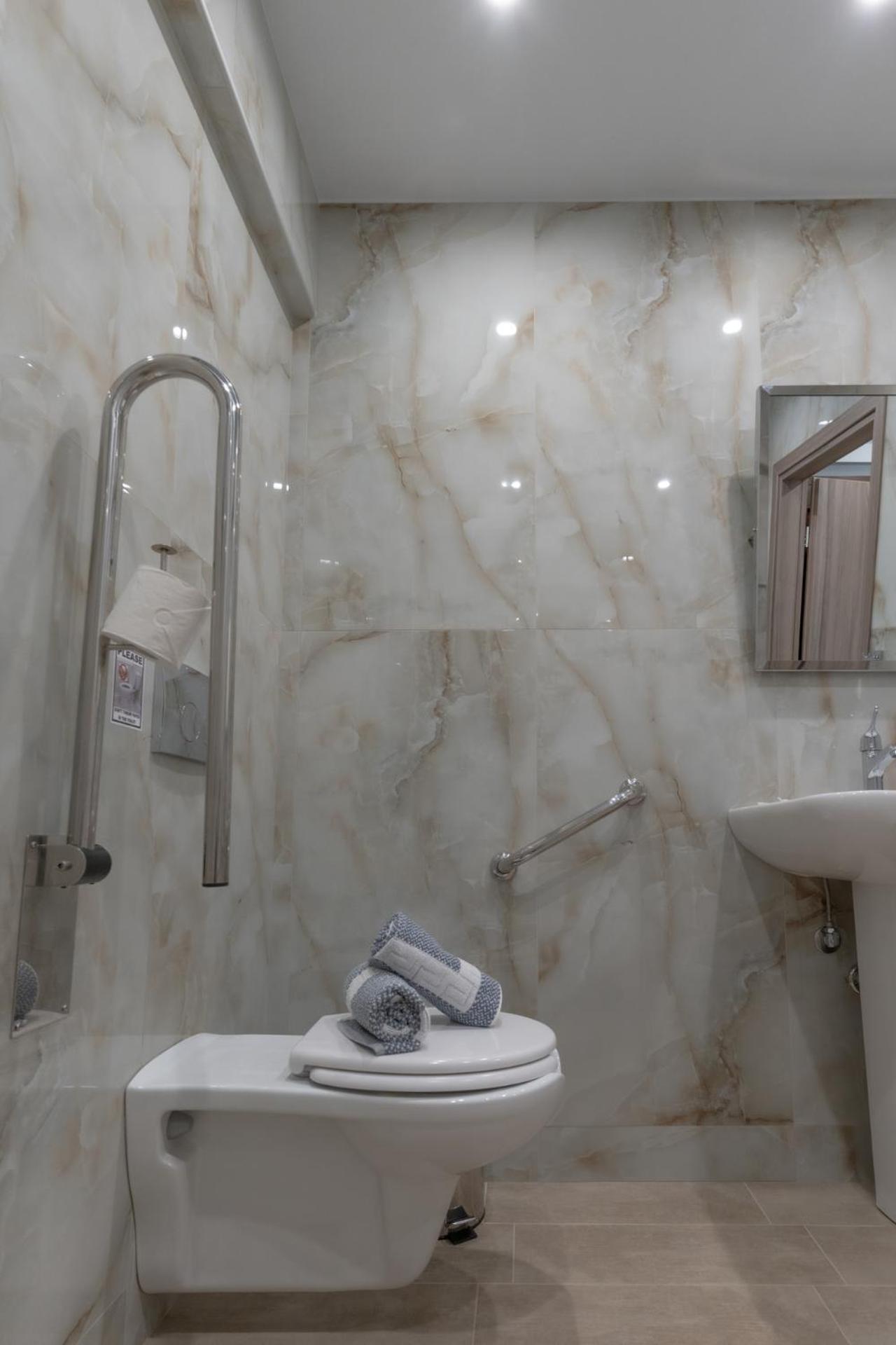 Sunshine Rooms And Suites Неа-Врасна Экстерьер фото
