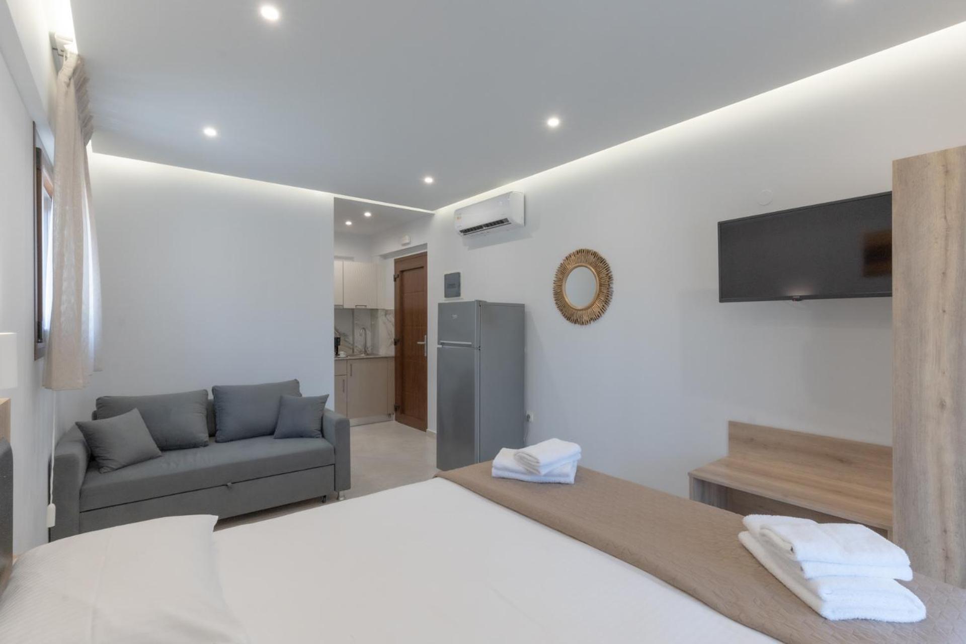 Sunshine Rooms And Suites Неа-Врасна Экстерьер фото