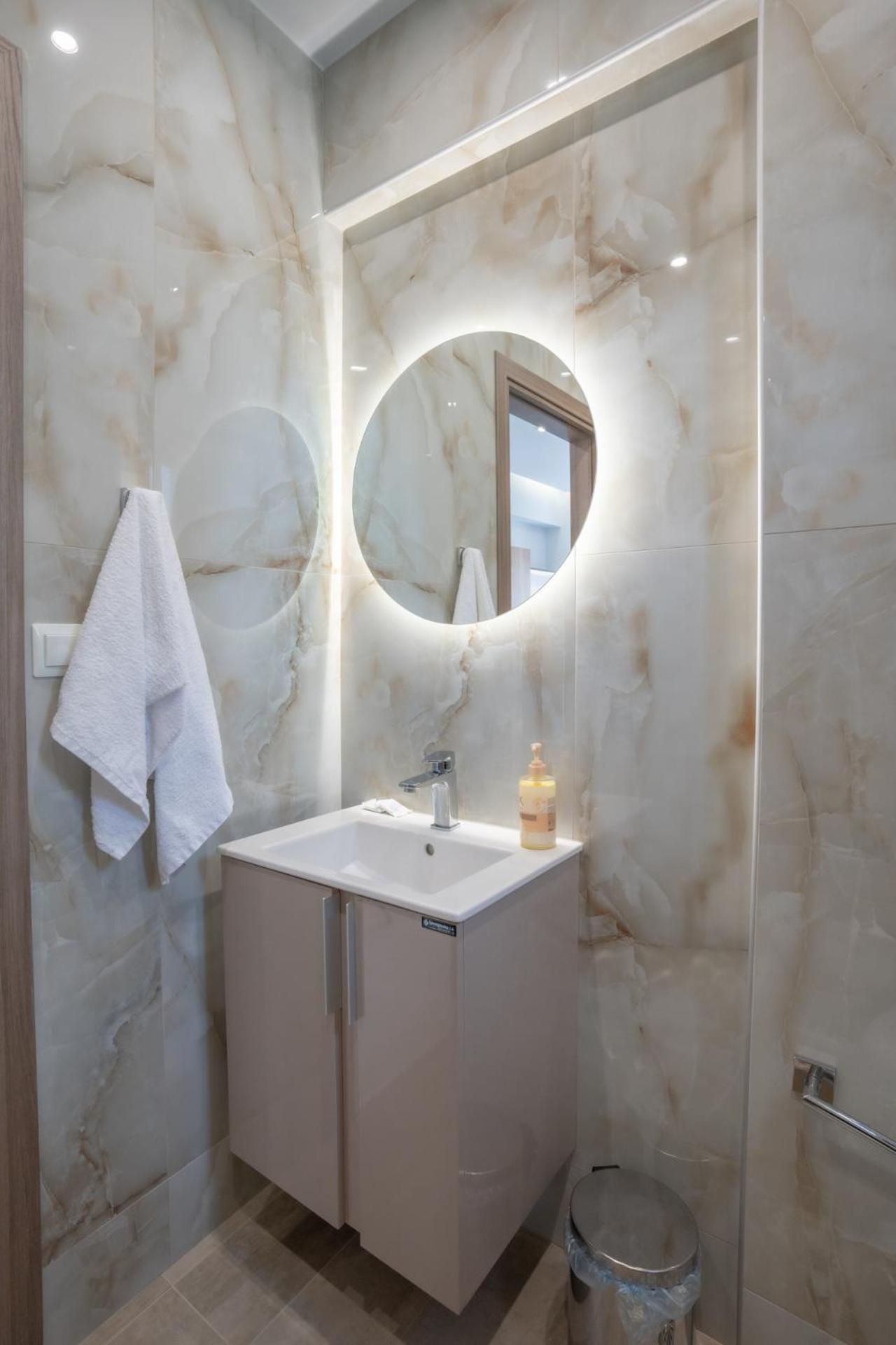 Sunshine Rooms And Suites Неа-Врасна Экстерьер фото