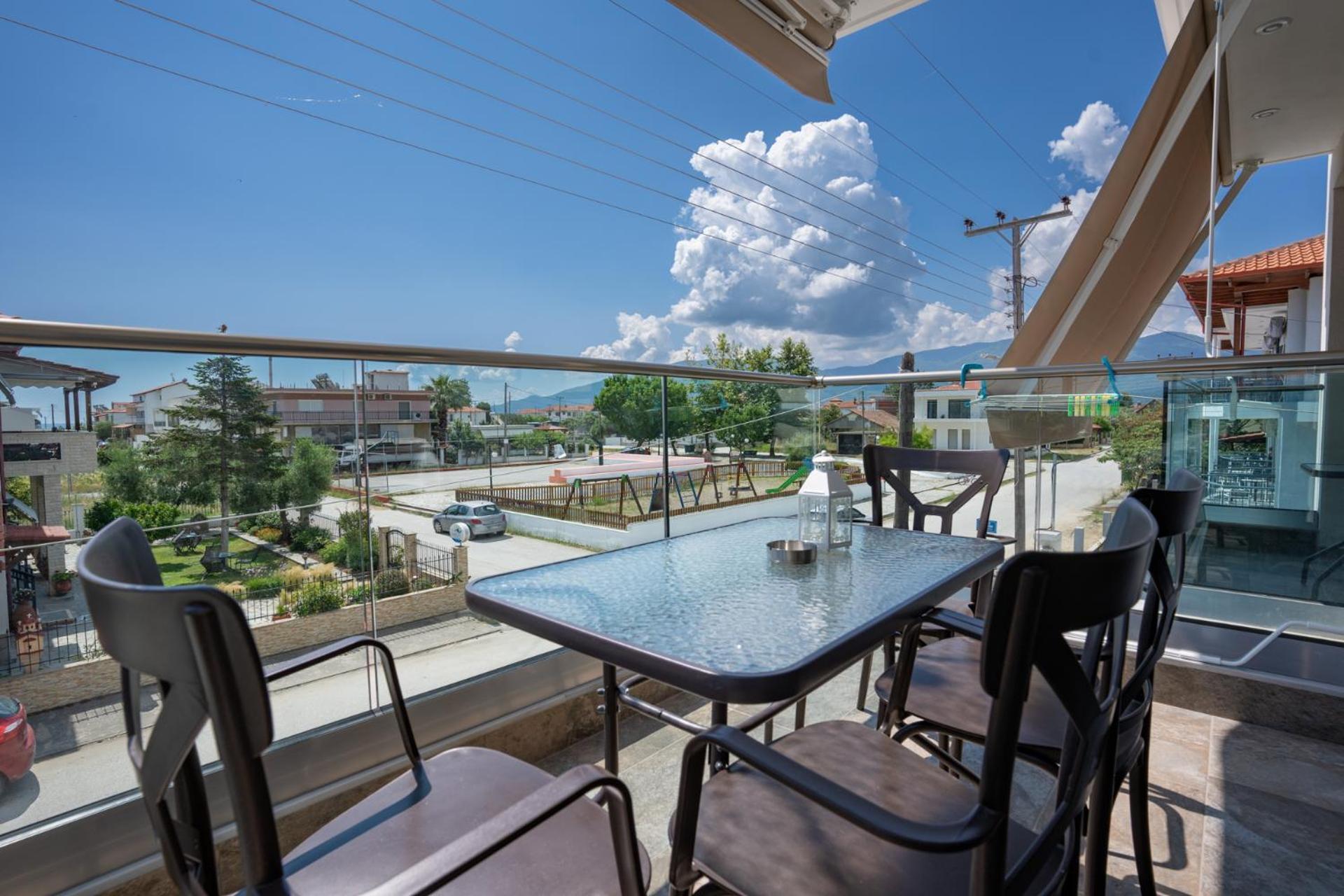 Sunshine Rooms And Suites Неа-Врасна Экстерьер фото